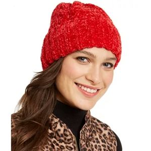 Charter Club
Cable Chenille Beanie